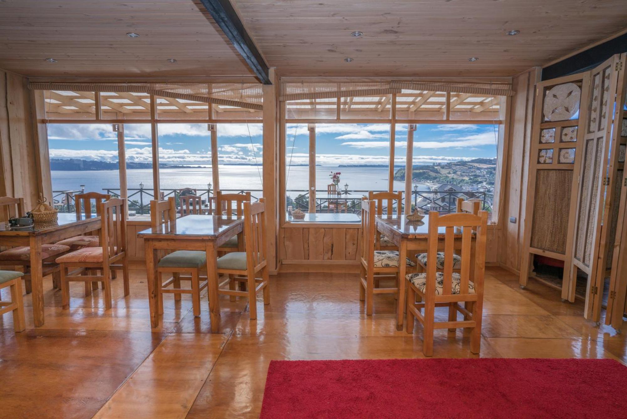 Hotel Boutique Antukenu Achao エクステリア 写真